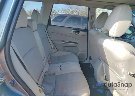 2013 Subaru Forester 2.5X Premium z USA, uszkodzony, nr VIN JF2SHACC3DH434449